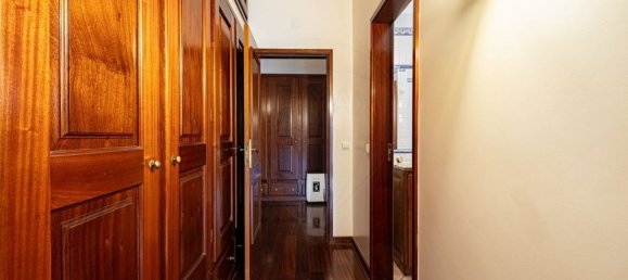 4 bedrooms House in Oliveira de Azemeis, Portugal No. 19898 17