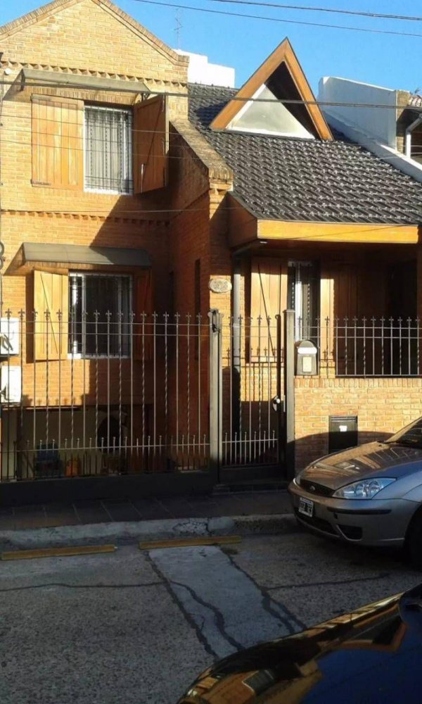 4 غرف نوم منزل في Buenos Aires, Argentina رقم 76780