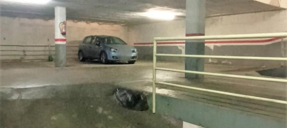 Parkplatz in Eixample, Spain, Nr. 111799 8