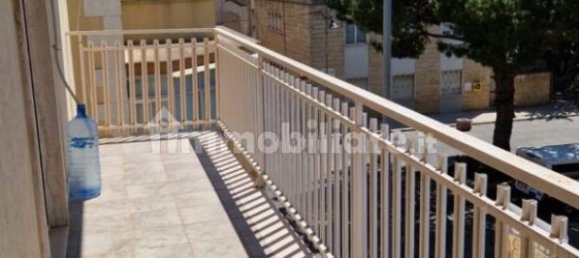 Квартира с 2 спальнями в Массафра, Италия № 276552 10