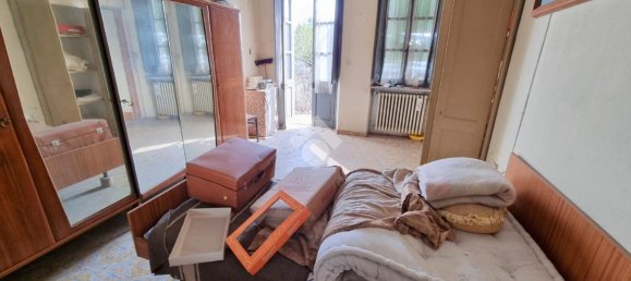 7 rooms House in San Francesco al Campo, Italy No. 74897 13