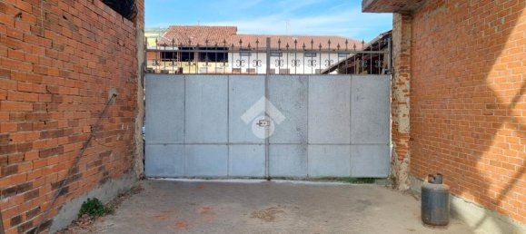 7 rooms House in San Francesco al Campo, Italy No. 74897 6