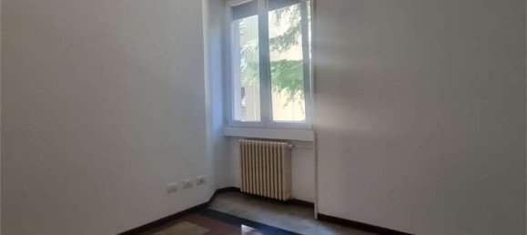 Apartamento T3 em Varese, Italy N.º 363543 7