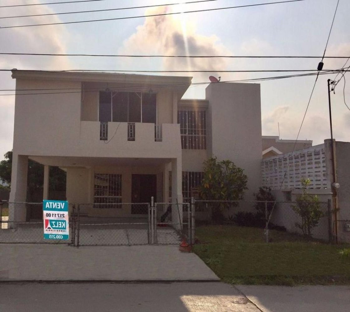 5 bedrooms House in Ciudad Madero, Mexico No. 182659