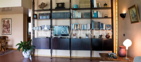 4 bedrooms Villa in Torre del Greco, Italy No. 188673 3