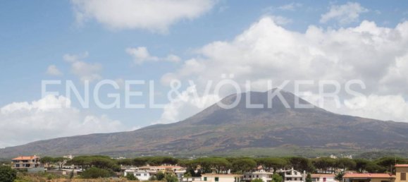 4 bedrooms Villa in Torre del Greco, Italy No. 188673 12
