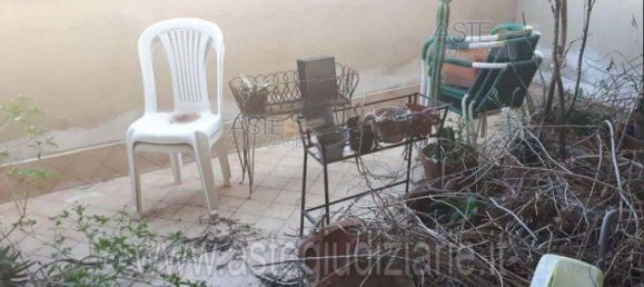 3 bedrooms Apartment in Rome, Italy No. 192452 10