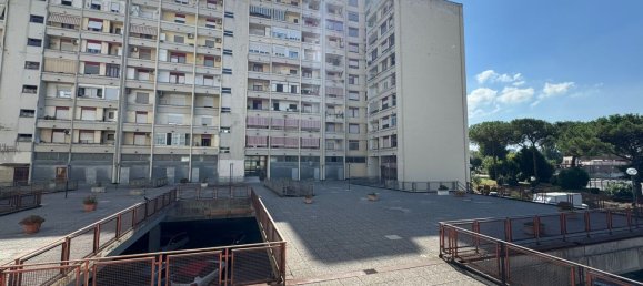 4 bedrooms Apartment in Naples, Italy No. 375836 18