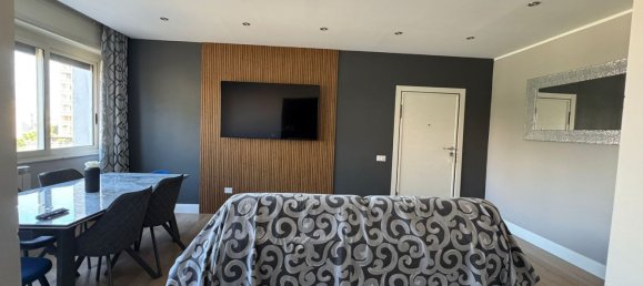 4 bedrooms Apartment in Naples, Italy No. 375836 4