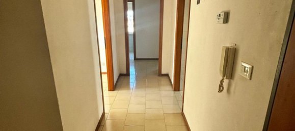 3 rooms Apartment in Pescara, Italy No. 157808 18