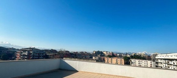 3 rooms Apartment in Pescara, Italy No. 157808 2