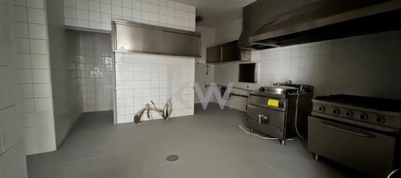 Propriété commerciale à Viseu, Portugal 169m² No. 60967 7