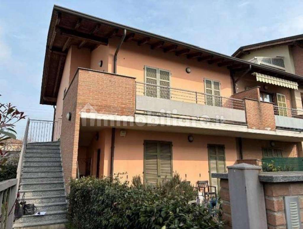 3 bedrooms Apartment in Pozzuolo Martesana, Italy No. 276242