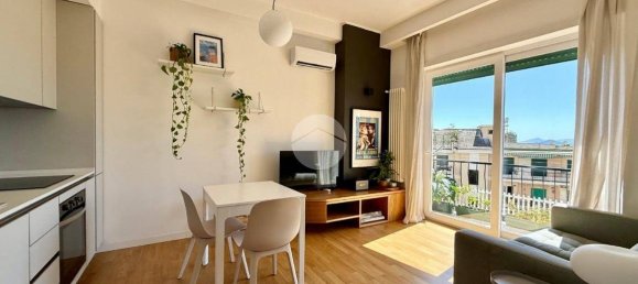 2 Schlafzimmer Wohnung in Naples, Italy, Nr. 273516 4