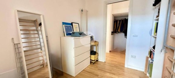 2 Schlafzimmer Wohnung in Naples, Italy, Nr. 273516 21