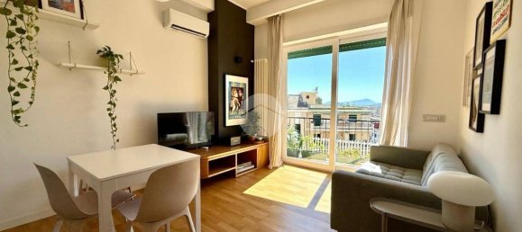 2 Schlafzimmer Wohnung in Naples, Italy, Nr. 273516 7