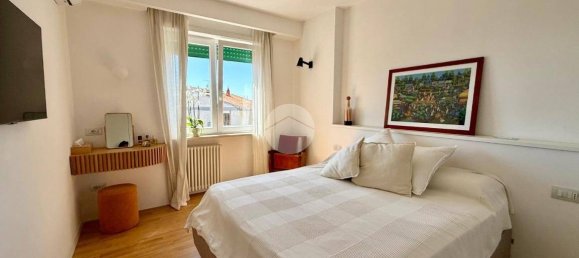2 Schlafzimmer Wohnung in Naples, Italy, Nr. 273516 17