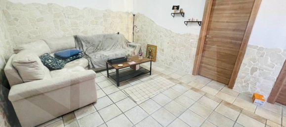 Дом с 3 комнатами в Валенцано, Италия № 32255 5