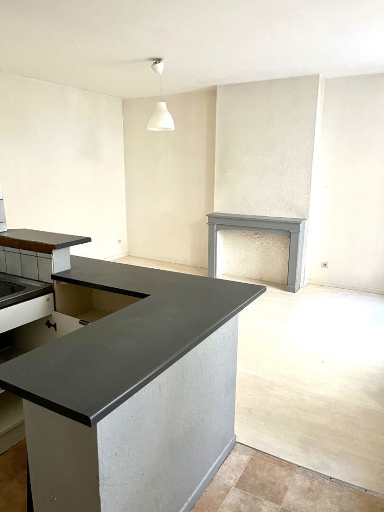 Studio in Nancy, France No. 215718