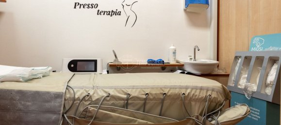 Propriété commerciale à Cormano, Italy 50m² No. 88582 17