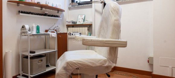 Propriété commerciale à Cormano, Italy 50m² No. 88582 18