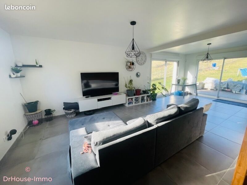 4 bedrooms House in Nanteau-sur-Lunain, France No. 130206