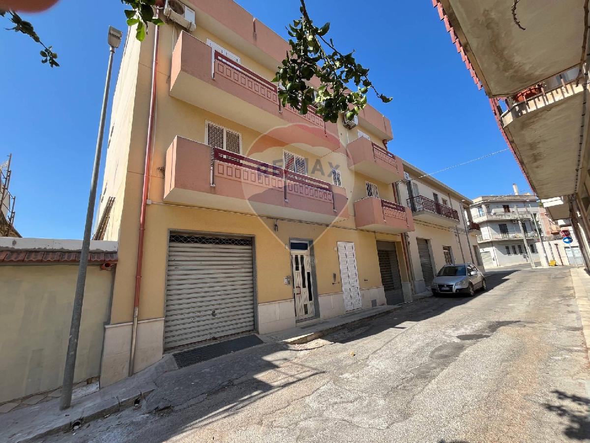 Квартира с 2 спальнями в Испика, Италия № 319017