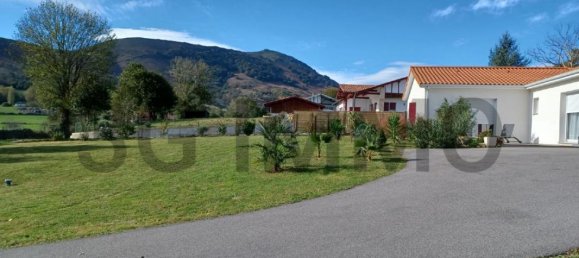 3 bedrooms House in Hasparren, France No. 104090 2