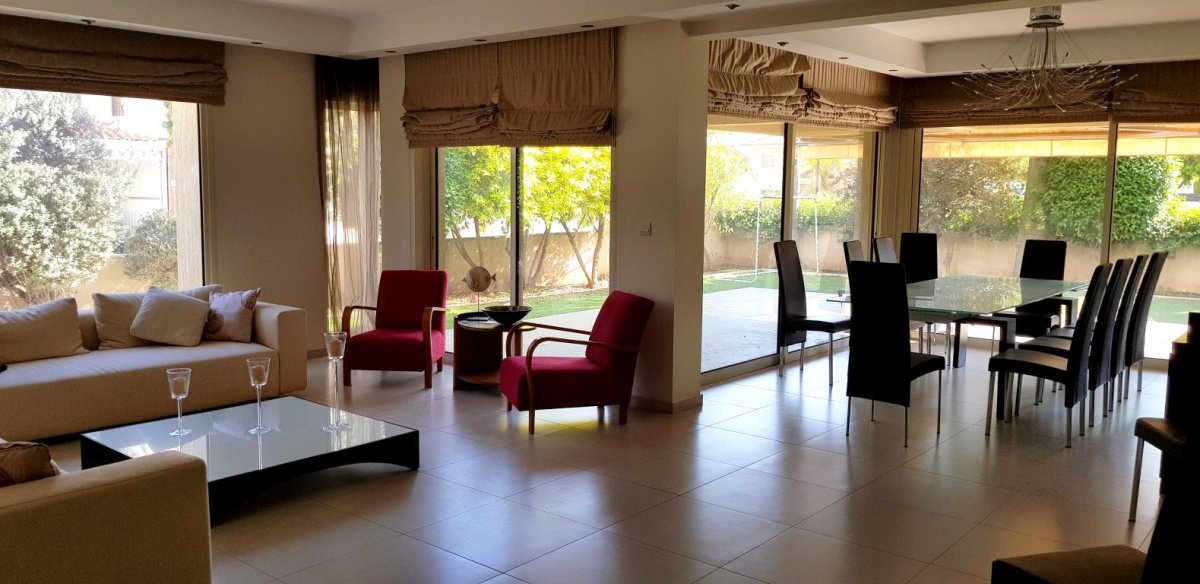 5 bedrooms Villa in Limassol, Cyprus No. 12666