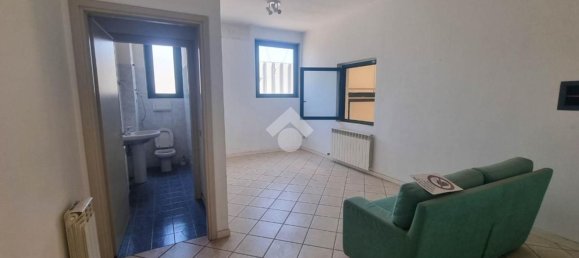 Armazém em Usmate Velate, Italy 685 m² N.º 338376 24