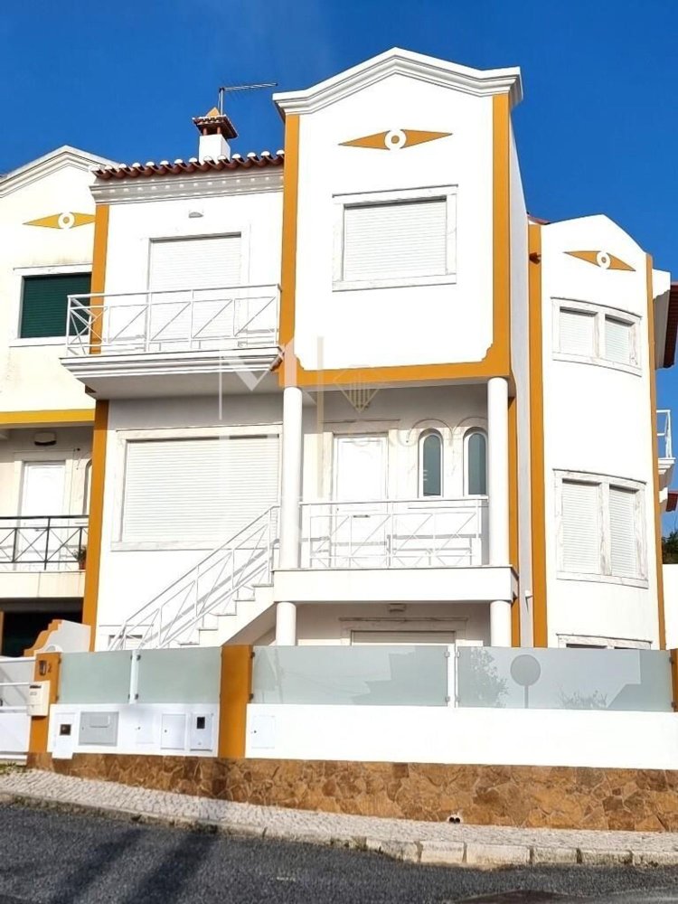 3 bedrooms House in Ericeira, Portugal No. 148600