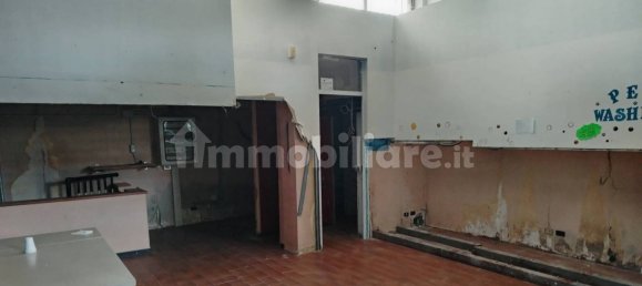 2-Zimmer Gewerbliche Immobilie in Somma Lombardo, Italy, Nr. 378646 11