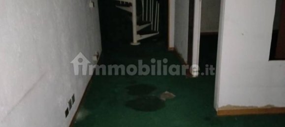 2-Zimmer Gewerbliche Immobilie in Somma Lombardo, Italy, Nr. 378646 8