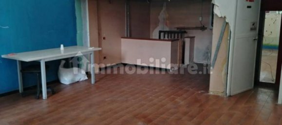 2-Zimmer Gewerbliche Immobilie in Somma Lombardo, Italy, Nr. 378646 3