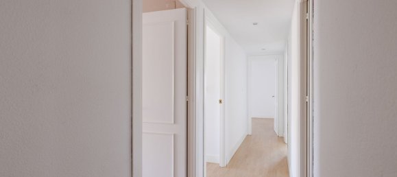 4 bedrooms Apartment in Malaga, Spain No. 188894 27