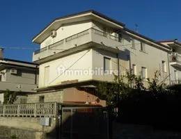 Apartamento de 4 dormitorios en Sellia Marina, Italy No. 278626