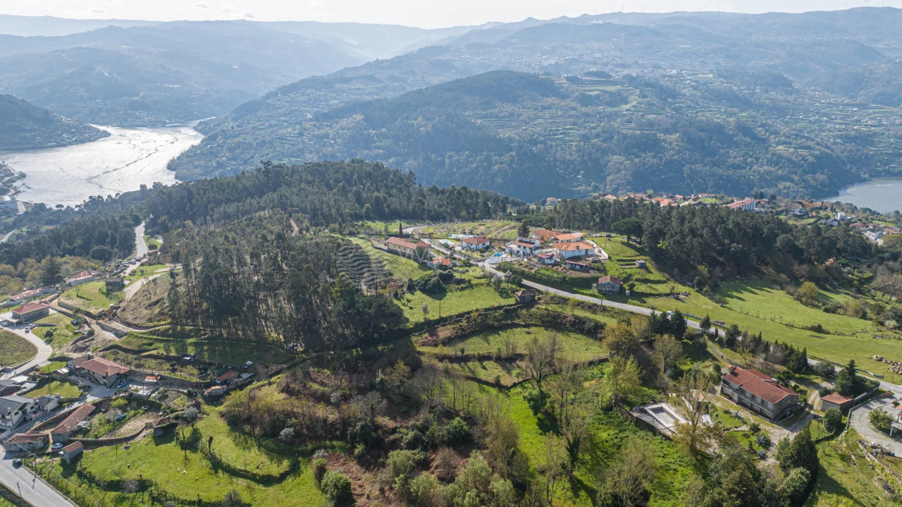  Land in Marco de Canaveses, Portugal No. 48357