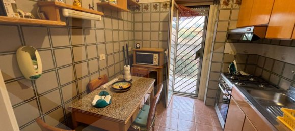 3 rooms Apartment in Rome, Italy No. 33588 10