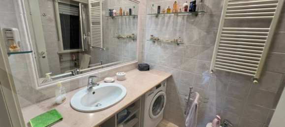 3 rooms Apartment in Rome, Italy No. 33588 12