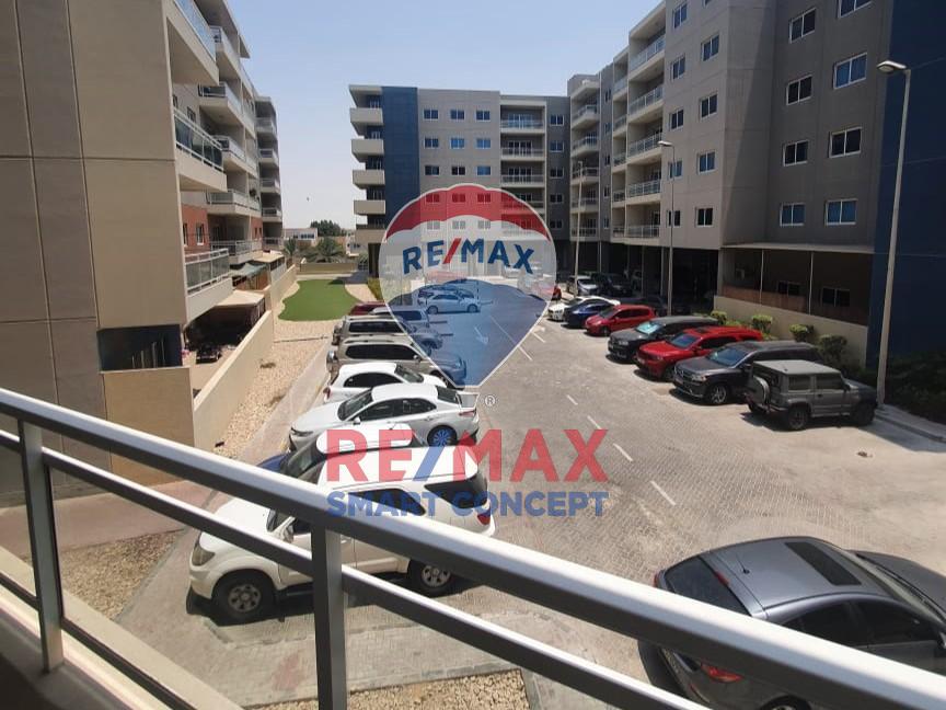 2 bedrooms Apartment in Al Reef, UAE No. 32709