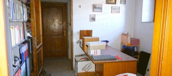 Склад 327м² в Ареццо, Италия № 324475 13