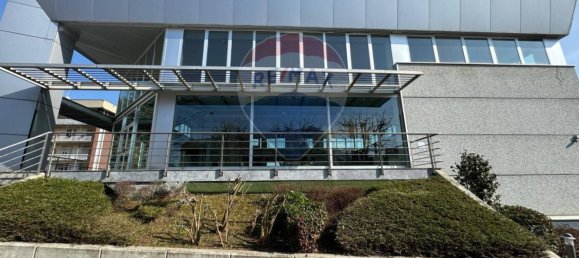 3-Zimmer Gewerbliche Immobilie in Varese, Italy, Nr. 378987 3