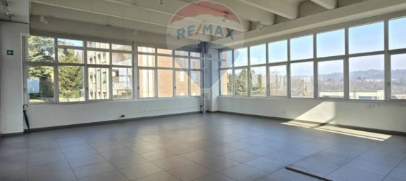 3-Zimmer Gewerbliche Immobilie in Varese, Italy, Nr. 378987 27