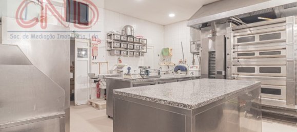 47m² Commercial property in Rio de Mouro, Portugal No. 87687 7