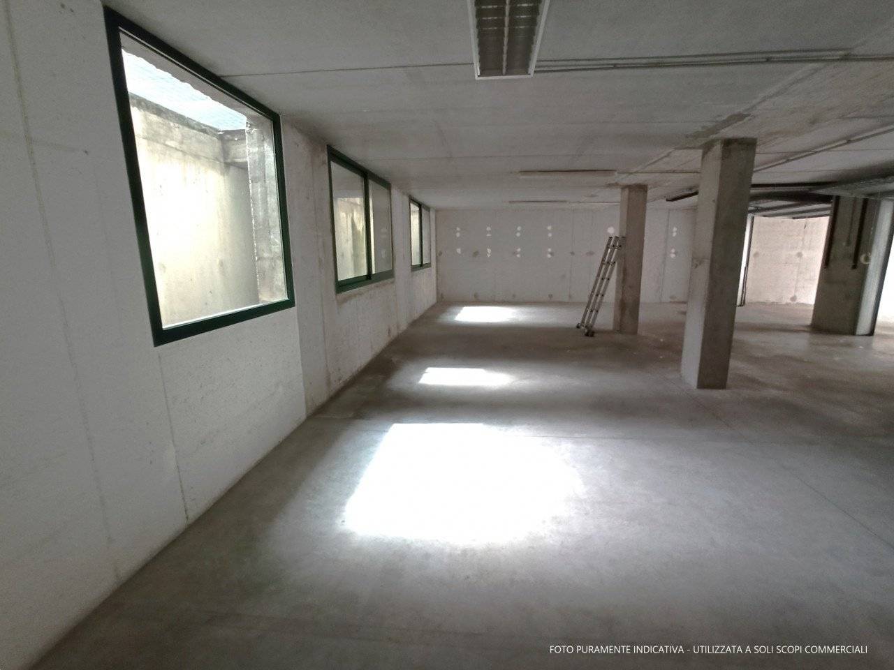 675m² Warehouse in Teolo, Italy No. 225828