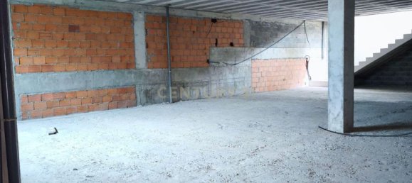 Gewerbliche Immobilie in Vizela, Portugal 186m², Nr. 11739 13