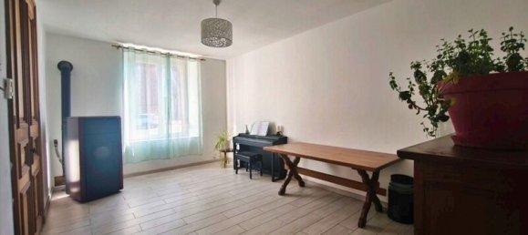 3 bedrooms House in Wignehies, France No. 352574 3