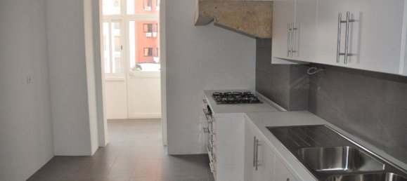 3 bedrooms Apartment in Lisbon, Portugal No. 189906 22