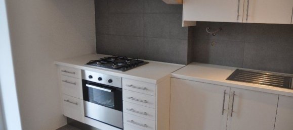 3 bedrooms Apartment in Lisbon, Portugal No. 189906 5