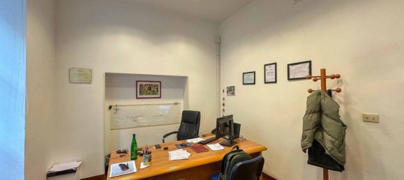 5-Zimmer Büro in Naples, Italy, Nr. 12396 22
